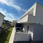 Apartman Adrian Kaštela