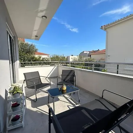 Apartment Adrian Kastela
